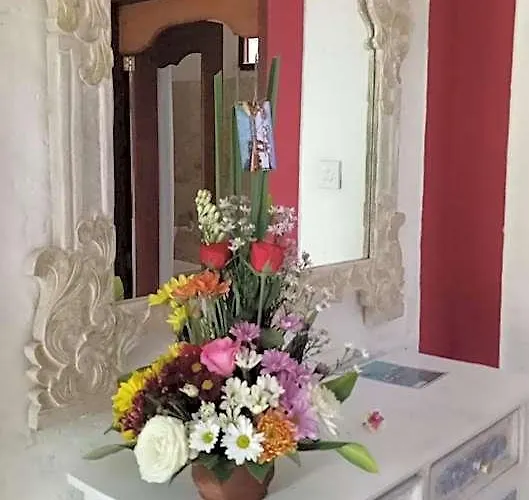 Puri Oka Candidasa
