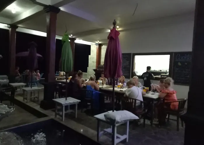 Puri Oka Ferienpark 2*